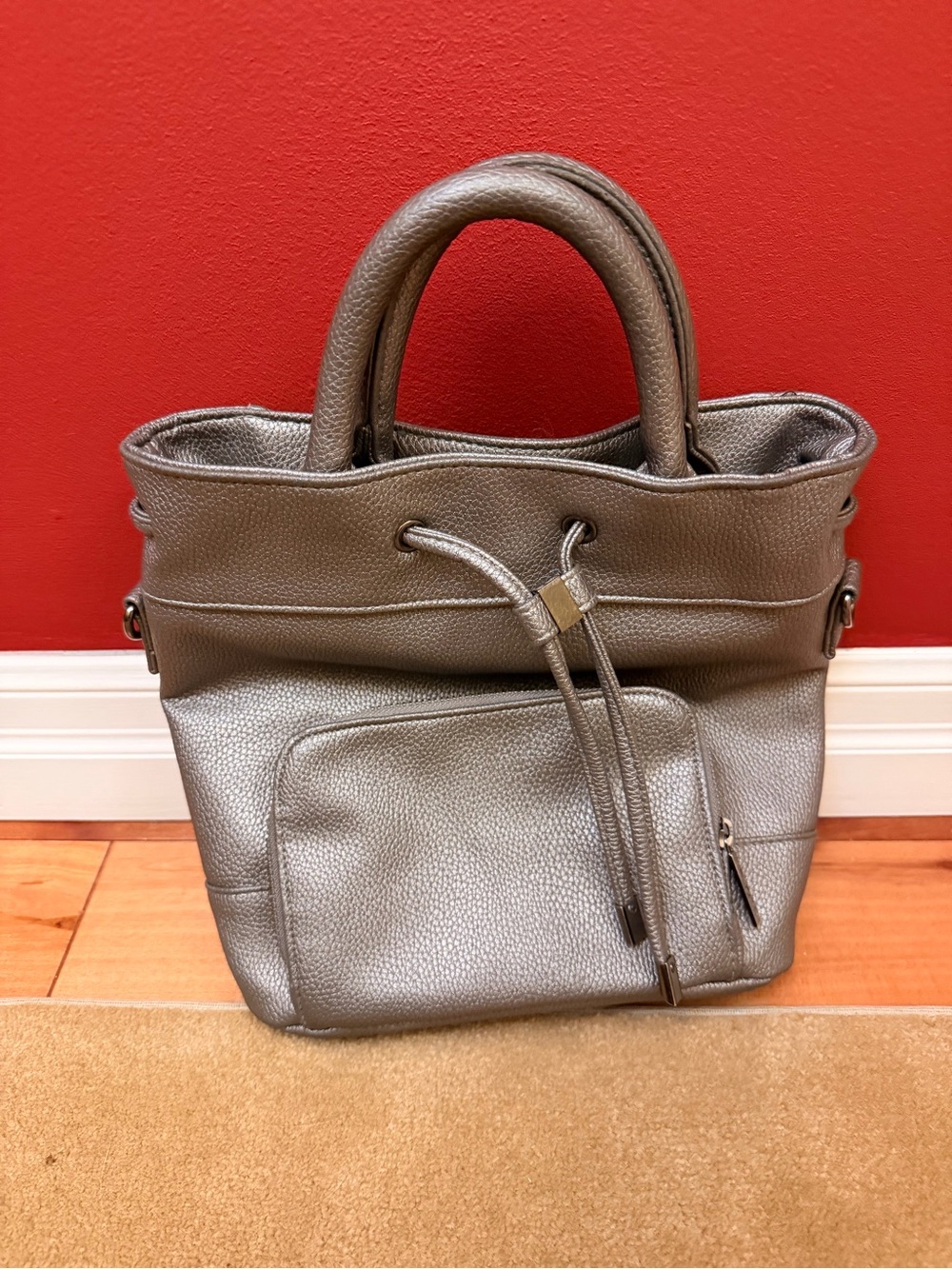 LuLA Metallic Silver Pewter Drawstring Bucket Satchel Bag w/ Crossbody Strap